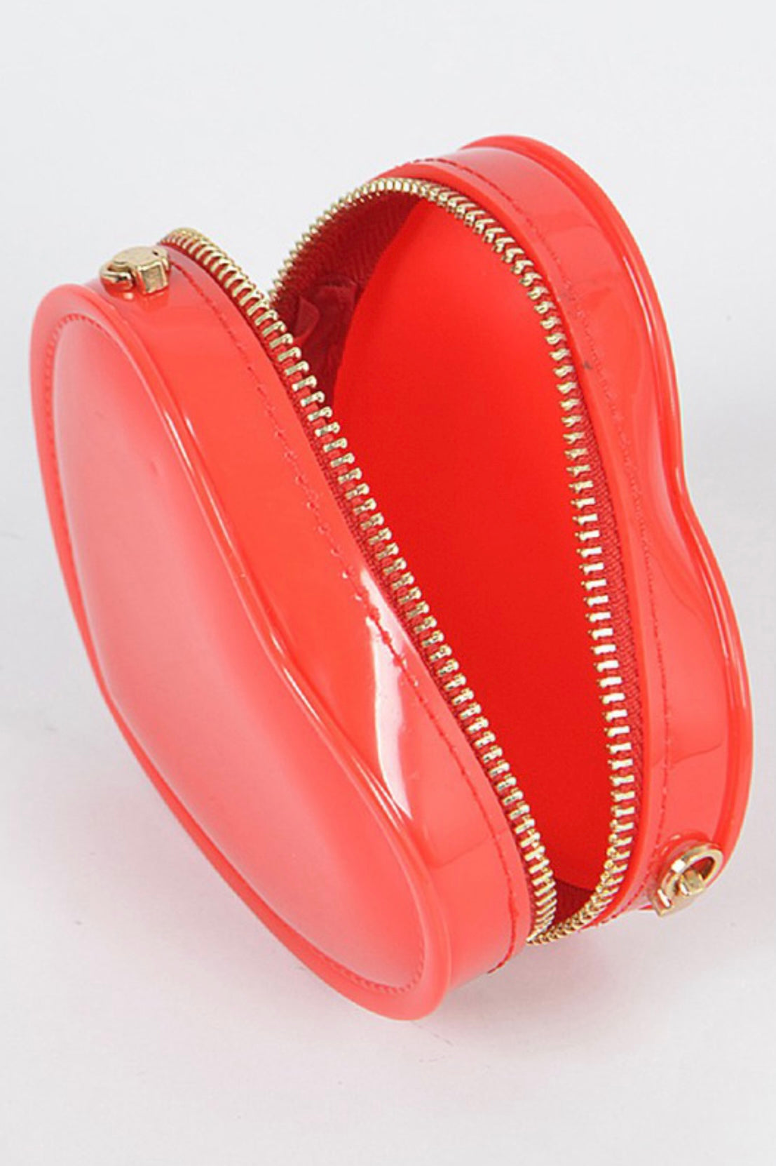 Shiny Mini Heart Gold Chain Purse – Mel's Couture Co.